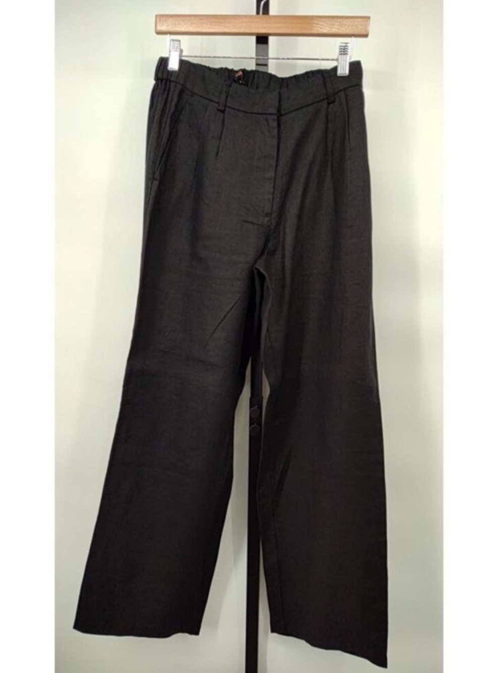 European Linen Pleated
Trouser Black Pants